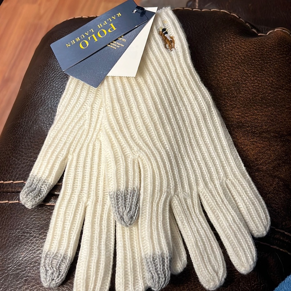 Polo Ralph Lauren knit gloves